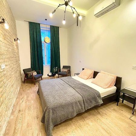 Dream Romance Residency - Finnish Sauna بودابست المظهر الخارجي الصورة